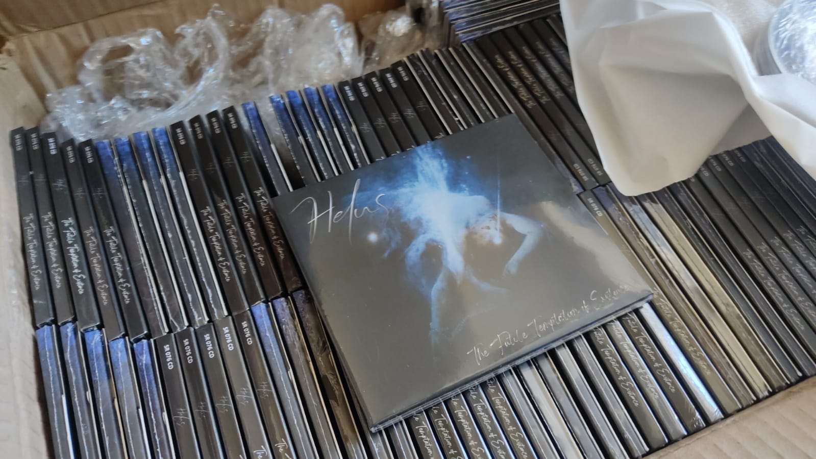 HELUS - The Futile Temptation of Existence - Digipack CD (SR 76 CD) - Imagen 2