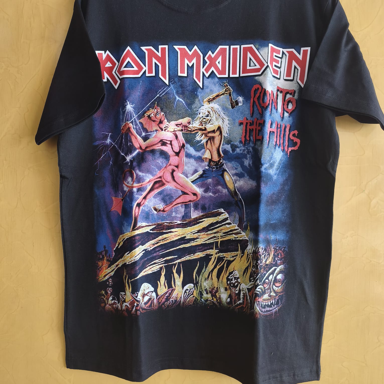 IRON MAIDEN - Run To The Hills - Talla M